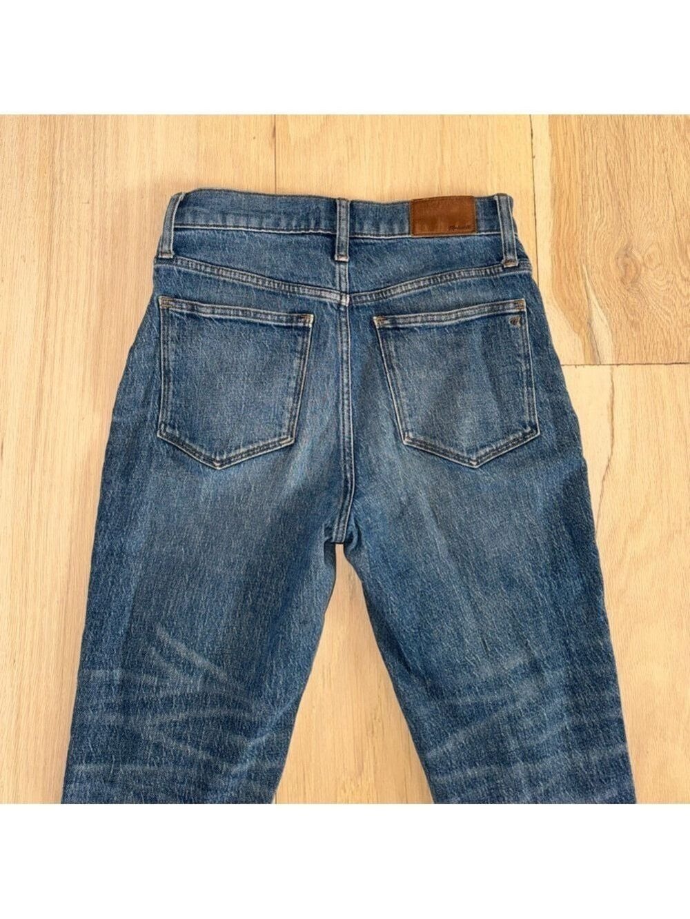 Madewell Classic Straight Jean Size 26 - Picture 6 of 8